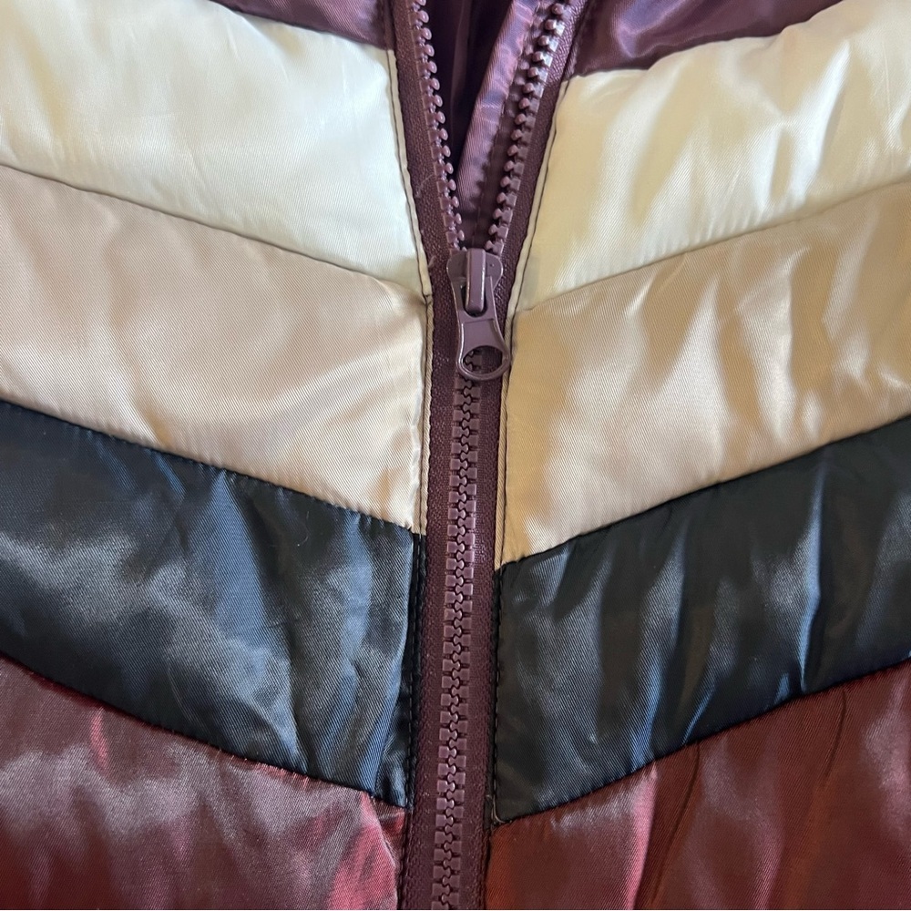 BNCI Women's Hooded Puffer Jacket in Plum with Chevron Stripes - Picture 5 of 10